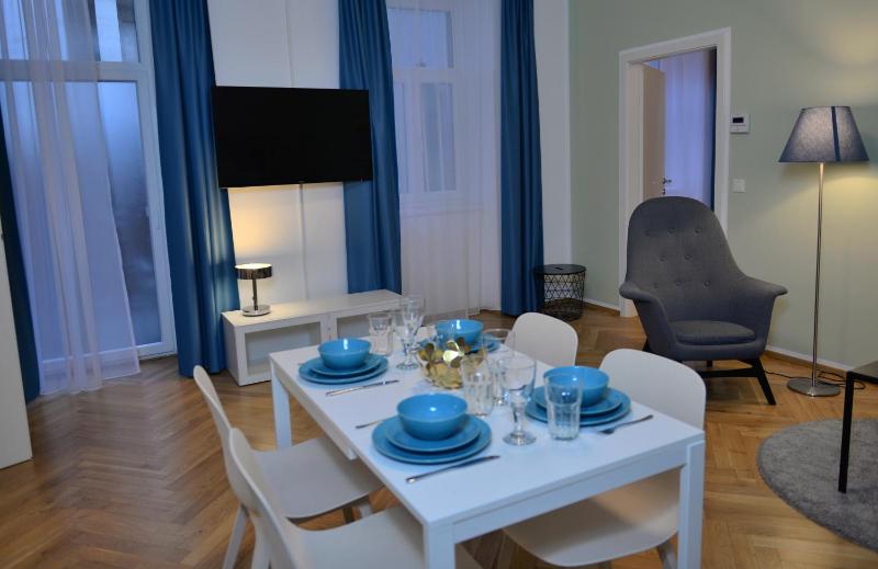 Jimmy's Apartments Suites - image 6