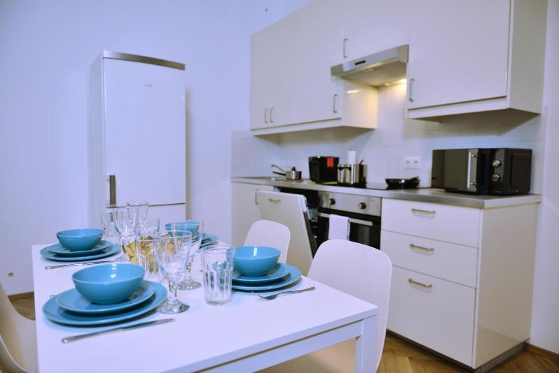 Jimmy's Apartments Suites - image 16