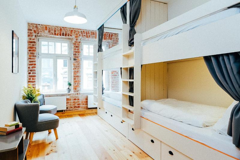 Bed in 4-Bed Mixed Dormitory Room image 1