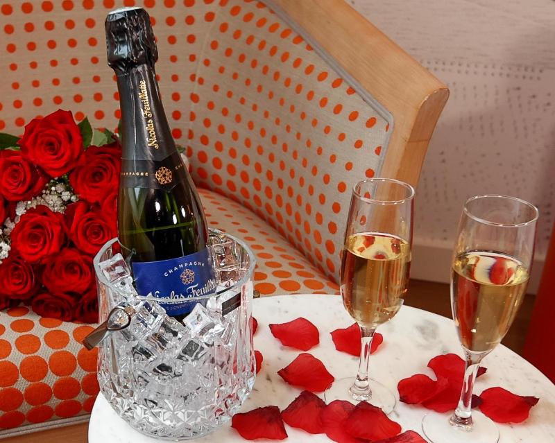 Superior Double Room image 1