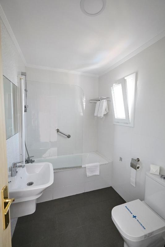 Double or Twin Room with Terrace image 3