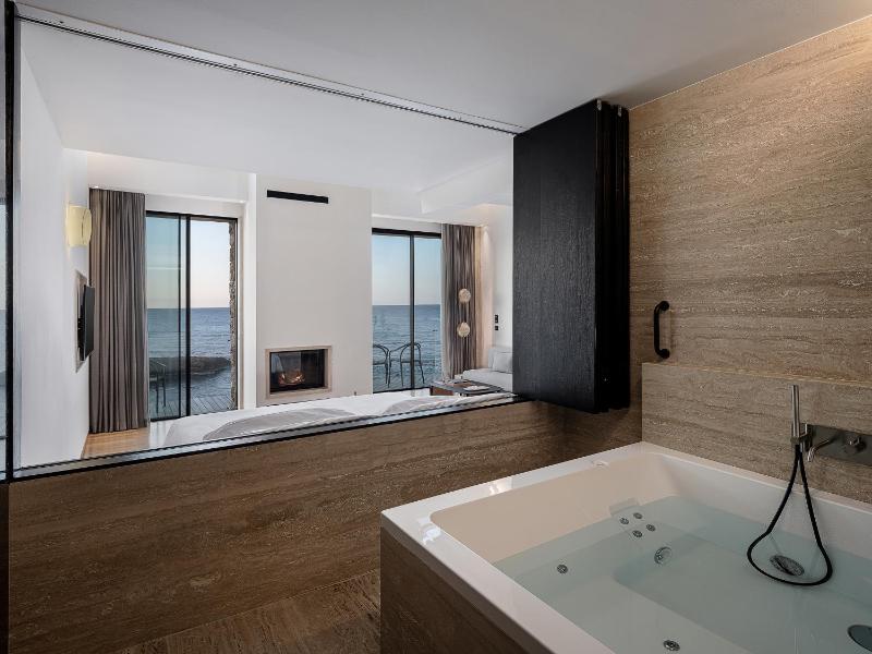Presidential Suite Sea Front with balcony and Jacuzzi image 1
