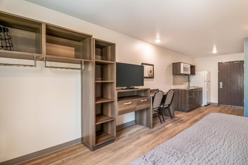 WoodSpring Suites Colorado Springs North - Air Force Academy - image 14
