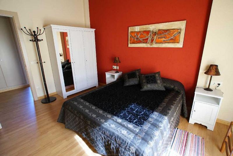 Two-Bedroom Apartment (5 Adults) image 2