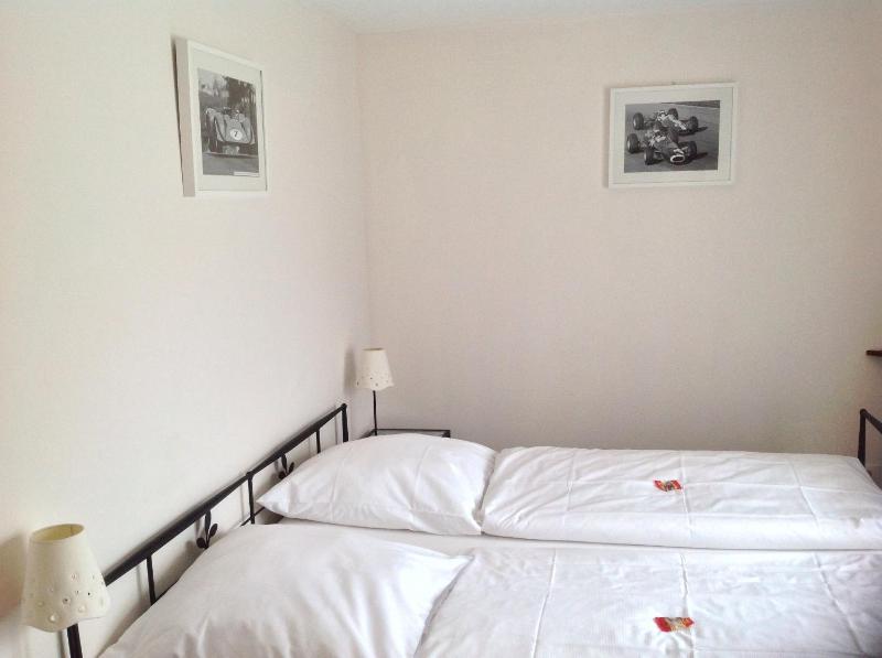 Double Room image 4
