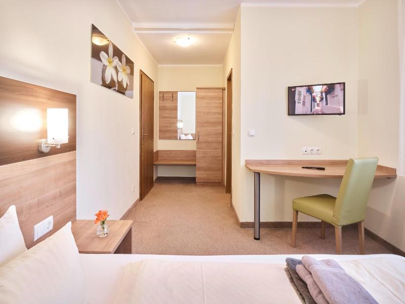 Single Room image 1