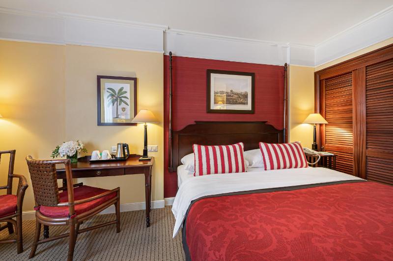 Classic Double or Twin Room image 4