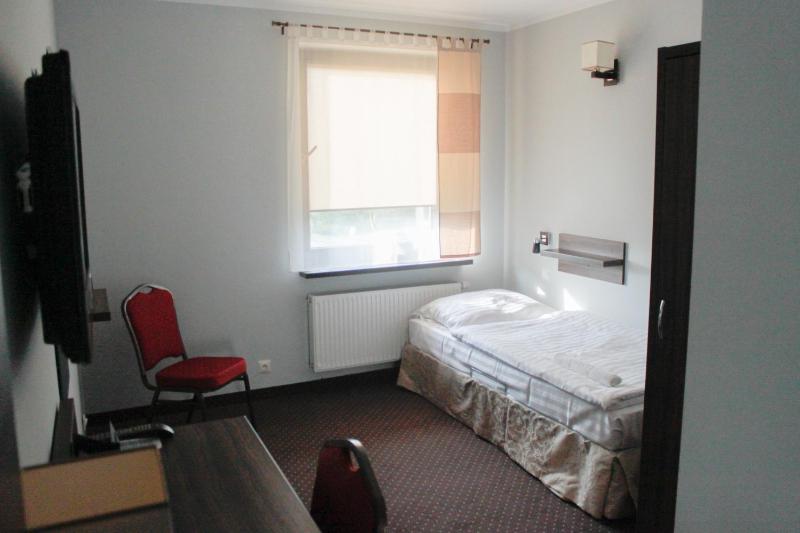 Standard Single Room image 2