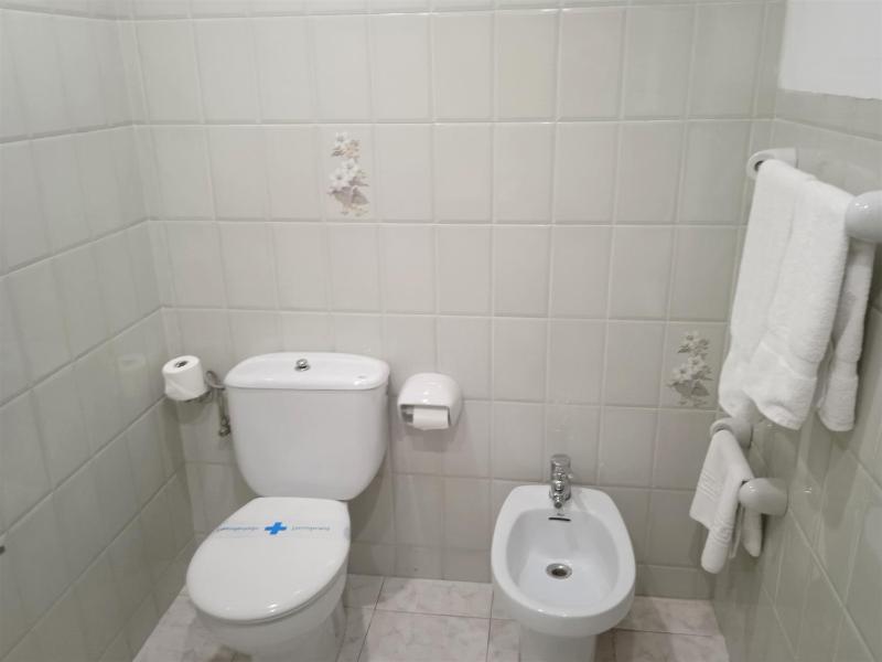 Standard Triple Room with Terrace image 4