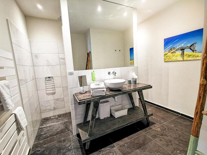 Deluxe Double Room image 4