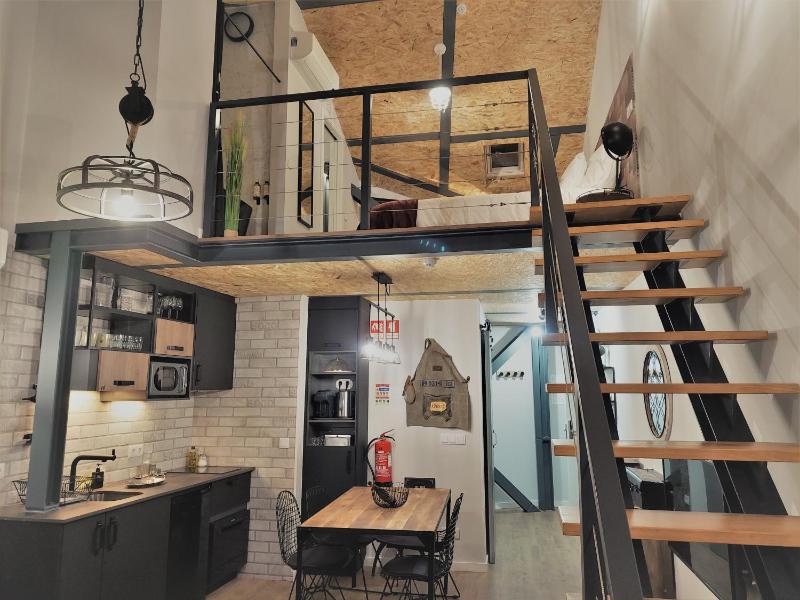 7 Styles Apartments by Raspberry Cascade - image 35