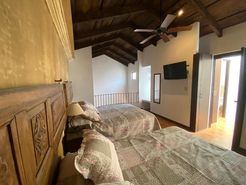 Suite don Pedro: Hermoso Loft con parqueo gratis! - image 7