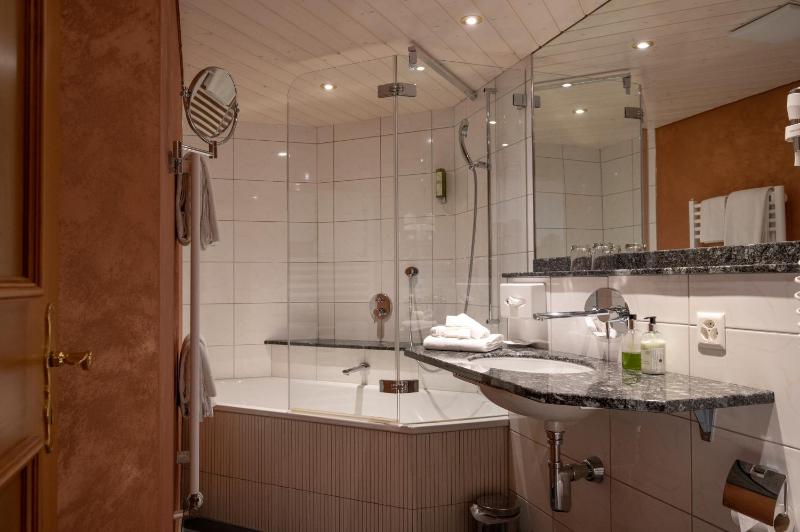 Junior Suite image 2