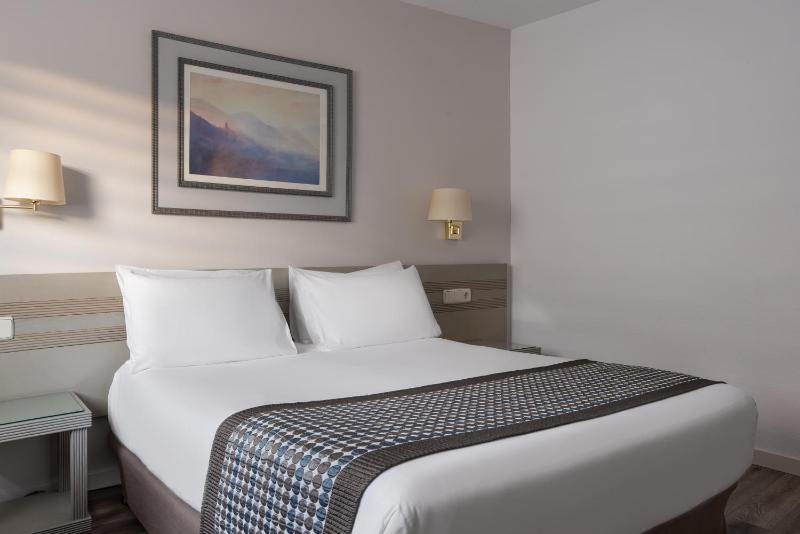 Double or Twin Room image 1
