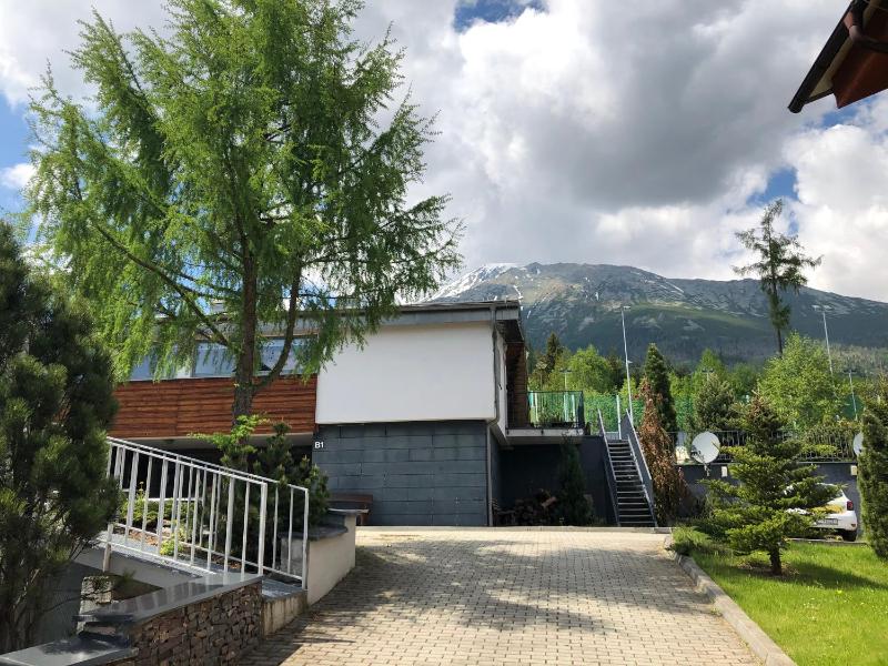 Studio Economy image 3