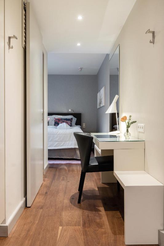 Deluxe Double Room image 3