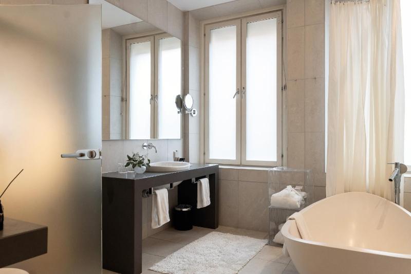 Suite image 3