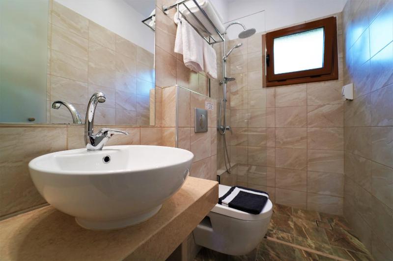 Angelika Elegant Hotel - image 11