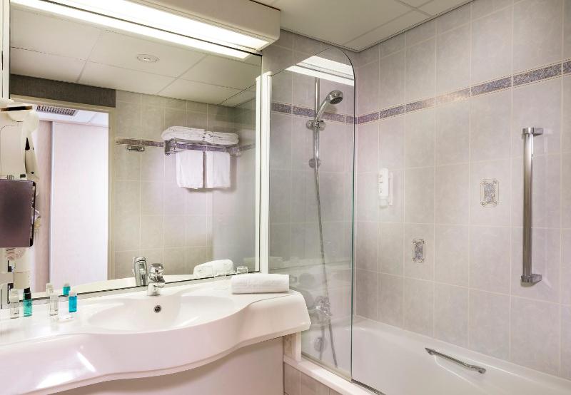 Superior Double Room image 3