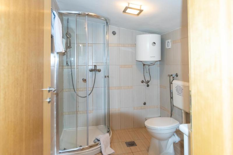 Double Room with Private Bathroom image 4