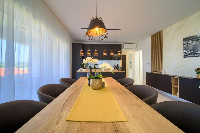 Apartment Crystal Aura 2 - image 6