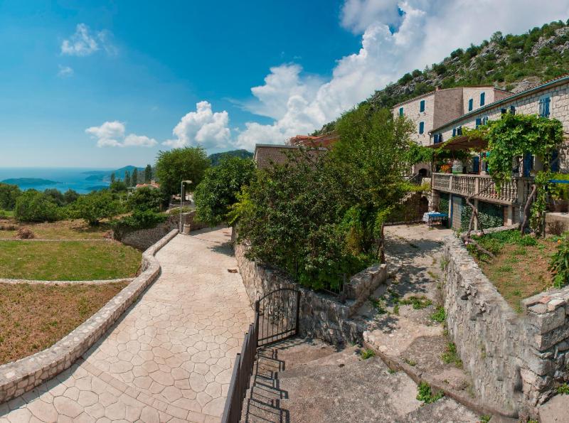Village house Neda - image 10