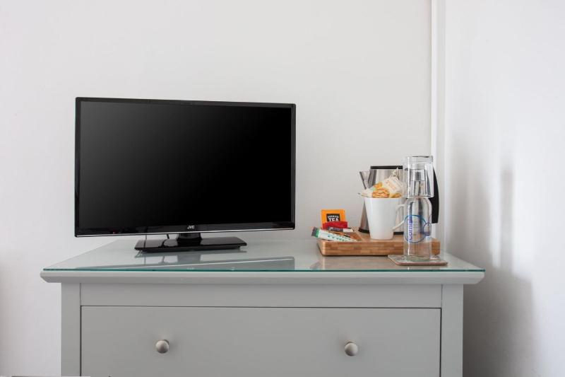 Single Room image 4