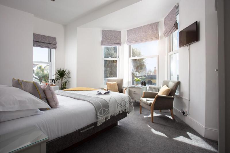 Premium Double Room with Sea View image 1