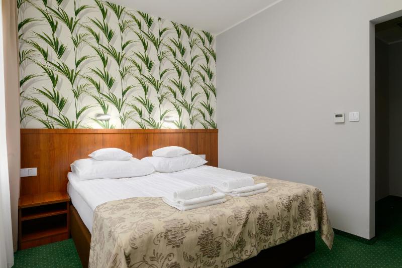Double or Twin Room image 1