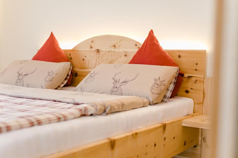 Deluxe Room image 2