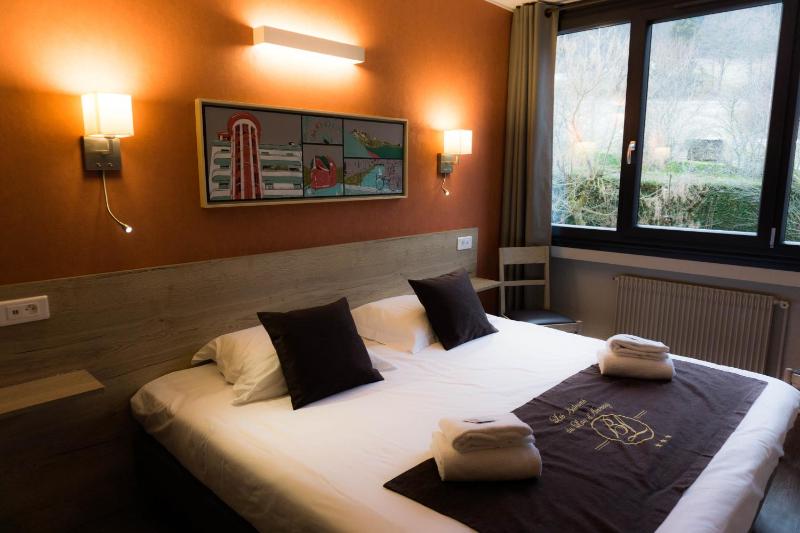 Single Room image 3
