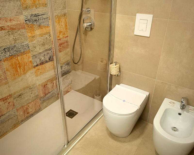 Standard Double Room image 2