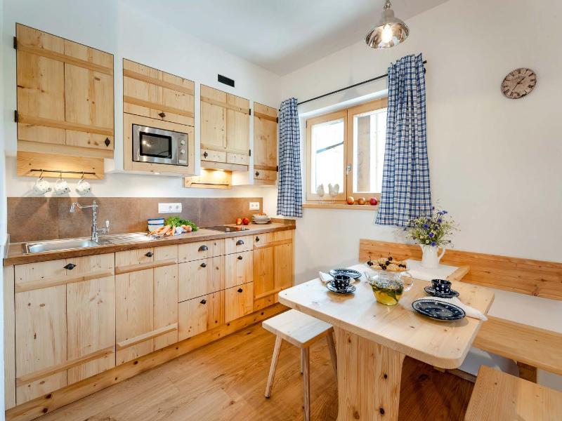 Apartment with Garden View image 1