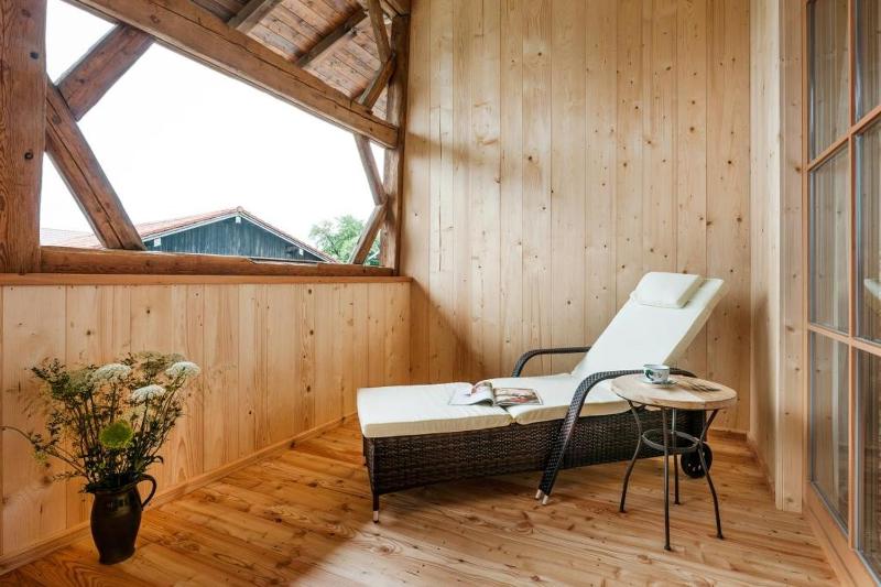 Two-Bedroom Apartment with Balcony image 2