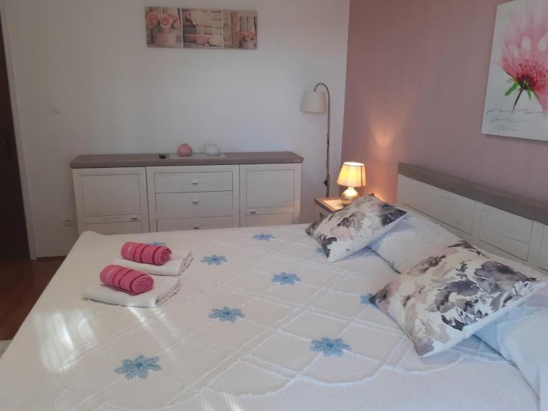 Apartment with Sea View image 2