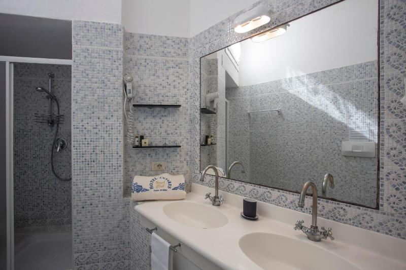 Hotel Antares - image 8