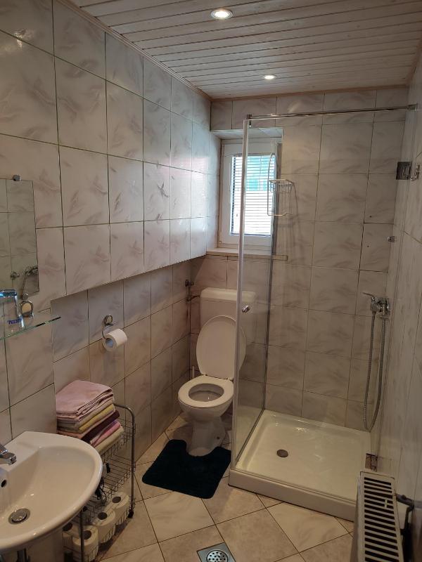 Triple Room with Private External Bathroom image 2