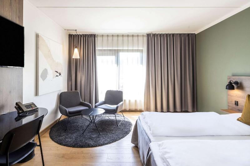 Superior Twin Room - Non-Smoking image 3