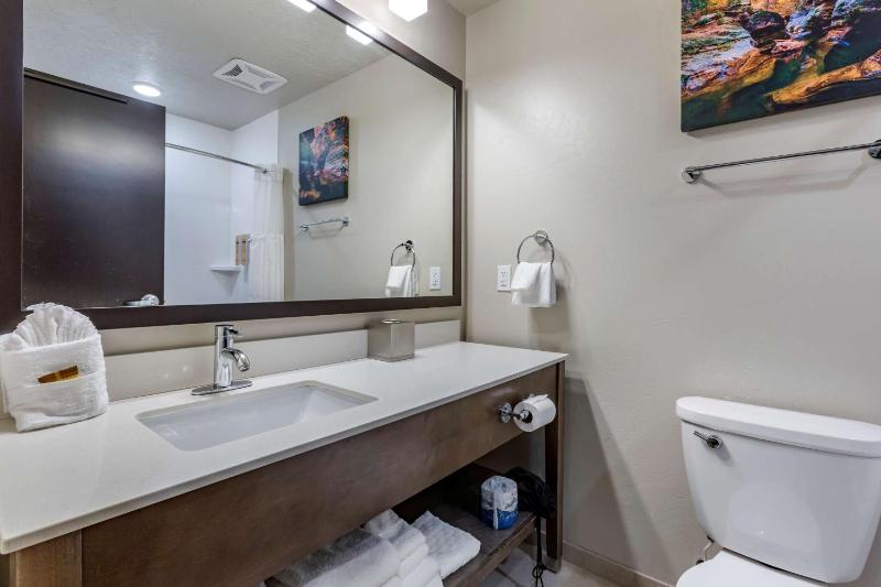 Queen Suite with Two Queen Beds with Sofa Bed image 4