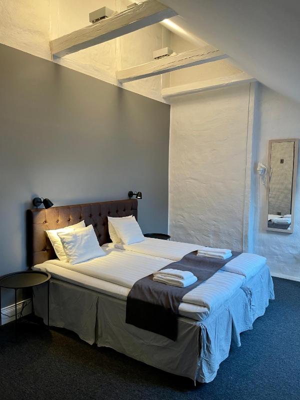 Superior Double Room image 1