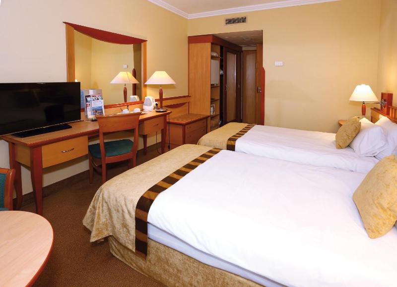 Standard Twin Room (pet-friendly) image 4