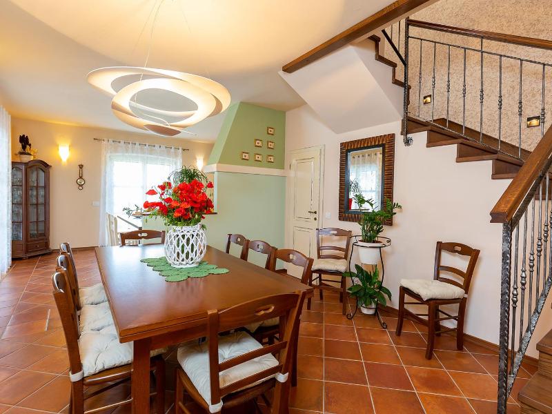 Villa Salvea with heated pool - image 6