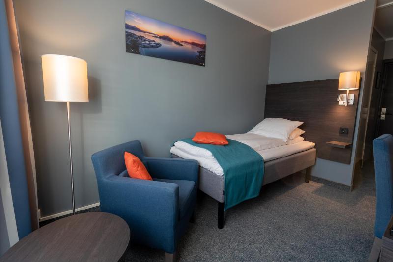 Single Room image 4