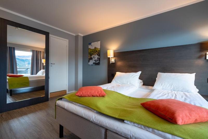 Superior Double Room image 2