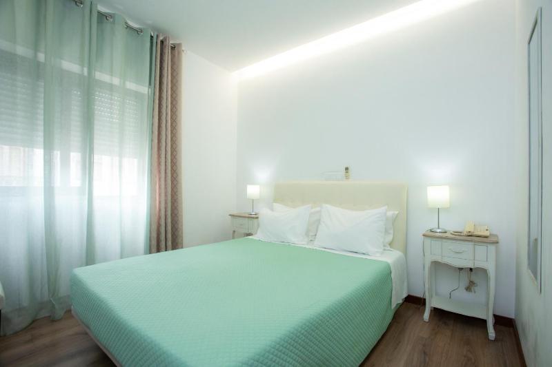 Double Room image 4