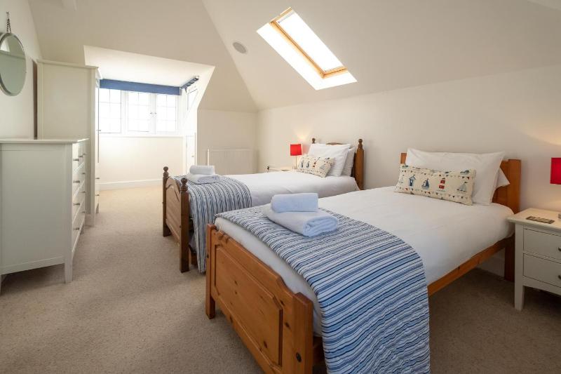 Gun Lodge - Aldeburgh Coastal Cottages - image 14