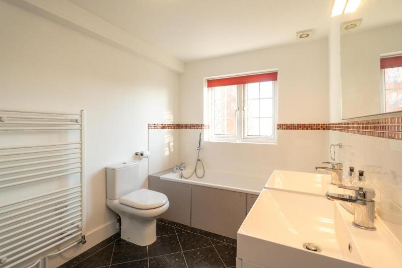Gun Lodge - Aldeburgh Coastal Cottages - image 29