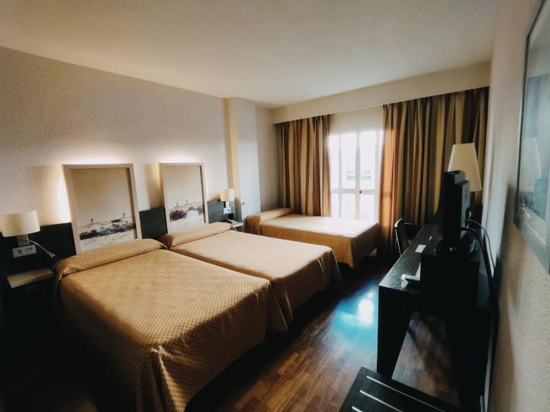 Triple Room image 1