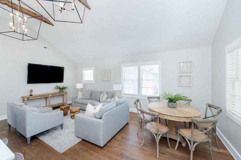 Guesthouse Charleston WEST 62 and 64 - image 9