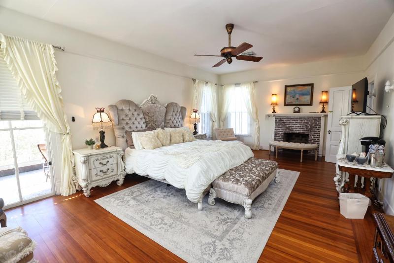 Virginia Point INN - image 7